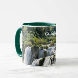 Kroatien, landschaftlicher Wasserfall Tasse