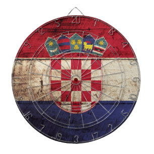 Kroatische Flagge auf alter Holzmaserung Dartscheibe