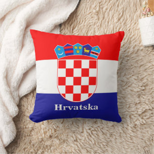 Kroatische Flagge mit individuellem Text Kissen