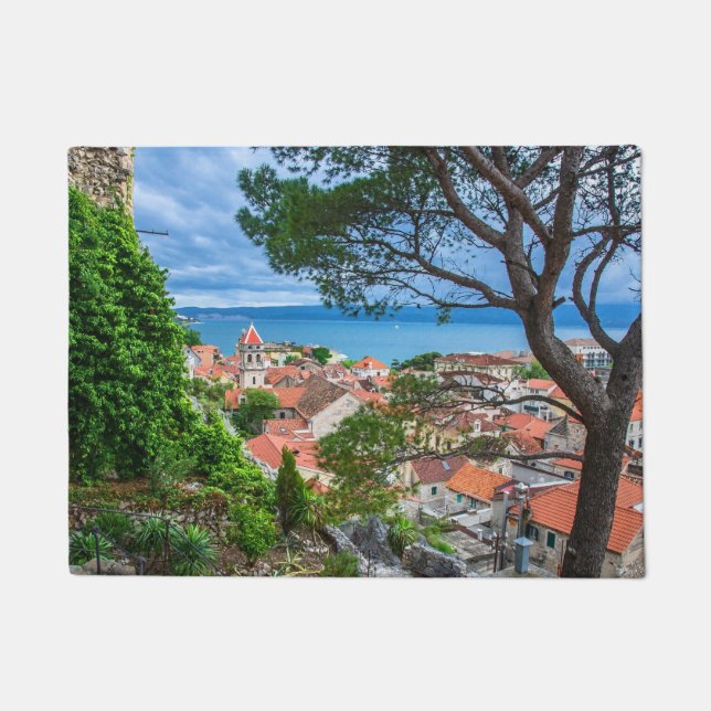 Kroatische Stadt Omis. Fußmatte (Vorderseite)