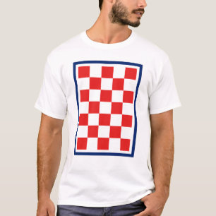 Kroatisches Schachbrett mit blauem Rand T-Shirt