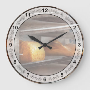 Küche - Lebensmittel - Brot - frisch gebackenes Br Große Wanduhr