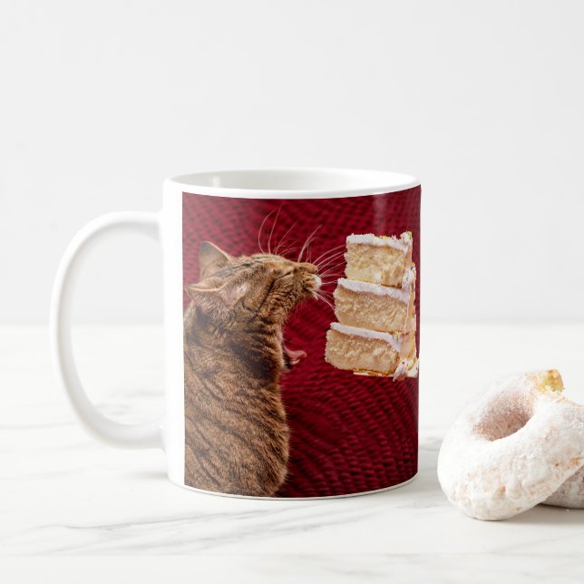 Kuchen, der Kitty-Kaffee-Tasse isst Tasse (Mit Donut)