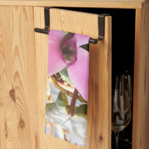 Küchenhandtuch mit echter Blume.