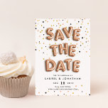 Kugeltyp | Save the Date Karte<br><div class="desc">Einzigartige Hochzeit speichern Sie die Dattelkarten Funktion "SAVE THE DATE" in Rose Goldballons,  auf einem Hintergrund von Rose Gold,  Gold und schwarzen Konfetti. Personalisieren Sie Ihre Hochzeitsdetails unten,  einschließlich Datum,  Ort und Ihre Hochzeitswebsite,  oder ein Hinweis darauf,  dass eine formelle Einladung folgen wird. Karten werden in schwarz umgekehrt.</div>