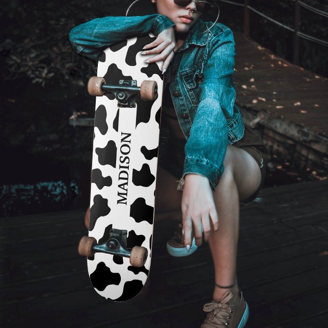 Kuh Animal Print Gepunktet Schwarz/Weiß Name Skateboard (Cow Animal Print Spotted Black & White Name Skateboard)