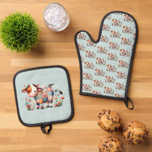 Kuh mit floralen Akzenten Ofenhandschuh & Topflappen-Set