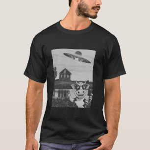 Kuh Selfie Außerirdisches Schiff Bauernhof Verwirr T-Shirt