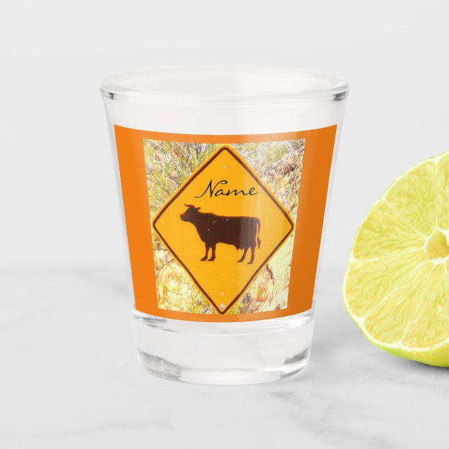 Kuh überquert Schild Thunder_Cove Schnapsglas (Vorderseite)