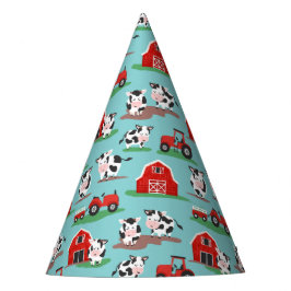 Kühe im landwirtschaftlichen Betrieb und Traktoren Partyhütchen