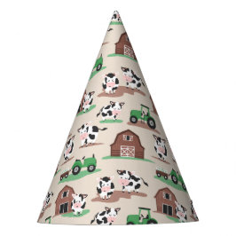 Kühe im landwirtschaftlichen Betrieb und Traktoren Partyhütchen