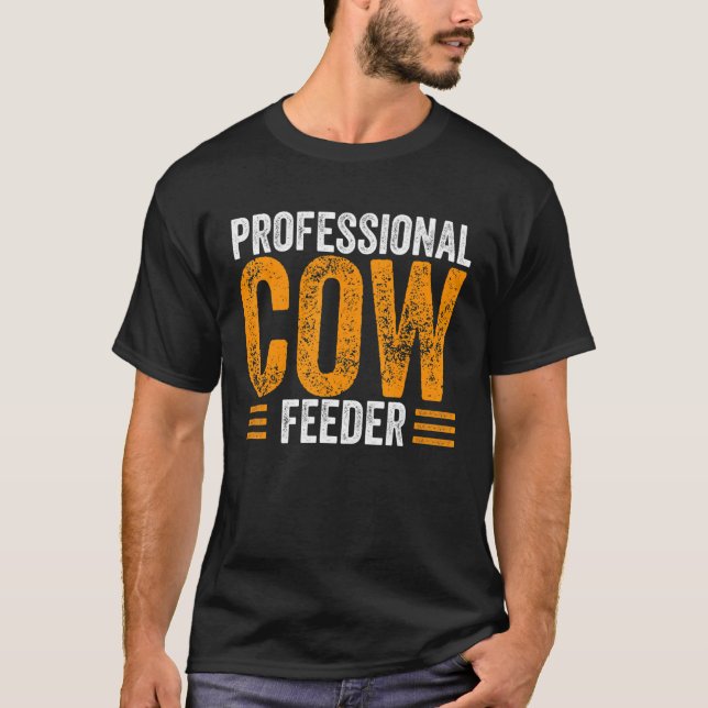 Kuhfütterer Landwirt T-Shirt (Vorderseite)