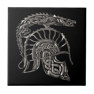 Kühler Krieger Metallic-Drachenhelm Fliese