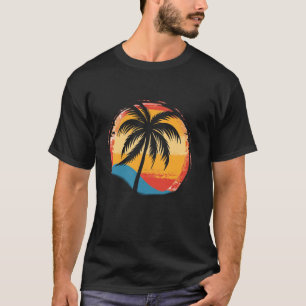Kühler Sommerurlaub Sonnenuntergang Palme T-Shirt