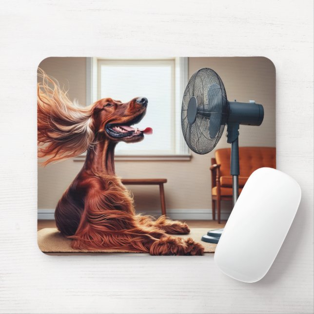 Kühlung des irischen Setters vor einem Lüfter Mousepad (Mit Mouse)