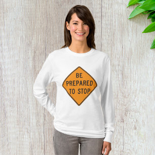 Kühne Orange muss vorbereitet werden, um das Straß T-Shirt