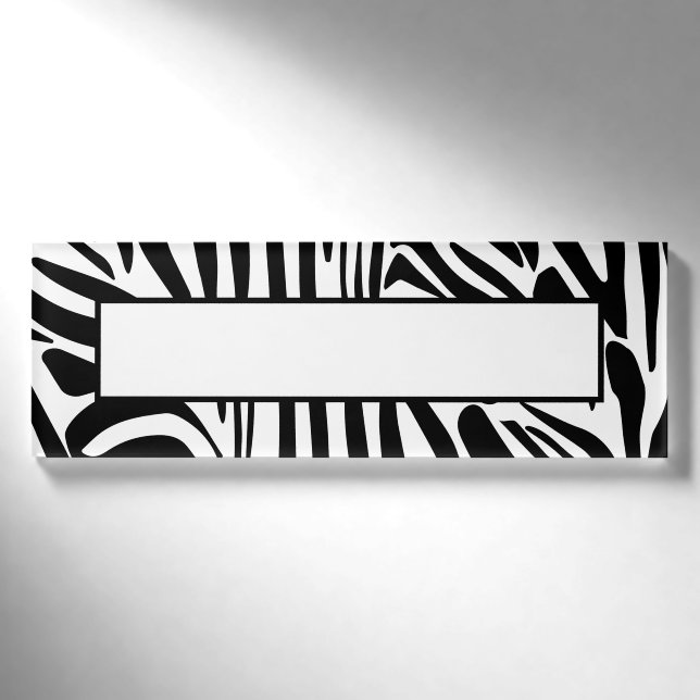 Kühnes Schwarz-Weiß-Zebramuster Namenschild (Vorderseite)