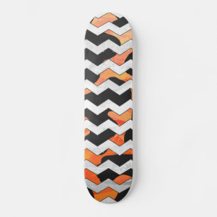 Kuhschwarz und orange Zickzack Skateboard