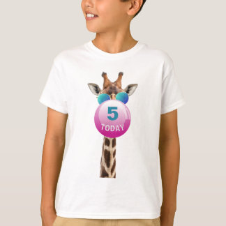 Kundenspezifische coole Giraffe und Bubblegum T-Shirt