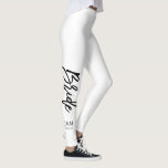 Kundenspezifische Farbmodisches Skript "Braut " Leggings<br><div class="desc">Der coole personalisierte Brautpartyentwurf,  der für Junggeselinnen-Abschiede perfekt sind,  die Brautpartys,  etc. wählen Ihre legging Farbe,  indem sie auf "klicken,  besonders anfertigen ihn" und dann den kleinen Augentropfenzähler.</div>