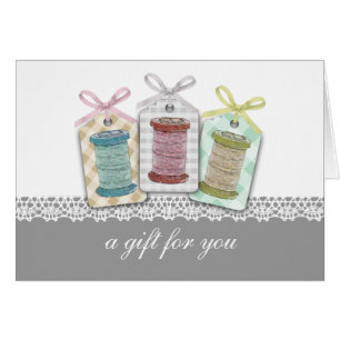 Kundenspezifische Farbspulen der nähenden Näherin