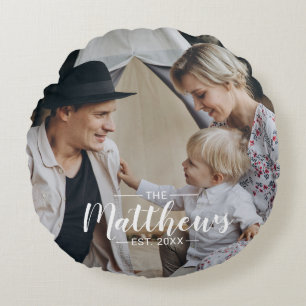Kundenspezifisches Foto mit Familienname und fests Rundes Kissen