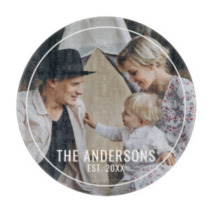 Kundenspezifisches Foto mit Familienname und fests Schneidebrett