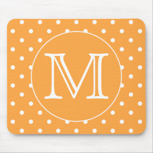 Kundenspezifisches Monogramm. Orange und weißer Mousepad