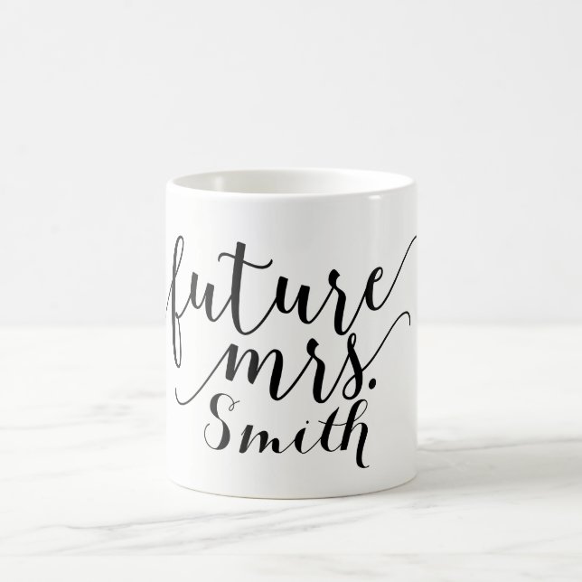 KÜNFTIGE FRAU. Individuelle Name Personalisiert Tasse (Mittel)