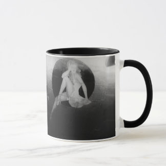 Kunst-Dame Freda der Nasen-B17 Tasse