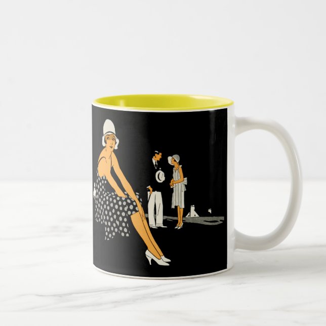 Kunst-Deko-Frau beschuht Polka-Punkt-Schwarzes Zweifarbige Tasse (Rechts)