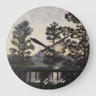 Kunstdruck auf der Wanduhr von "A Light Glisten"