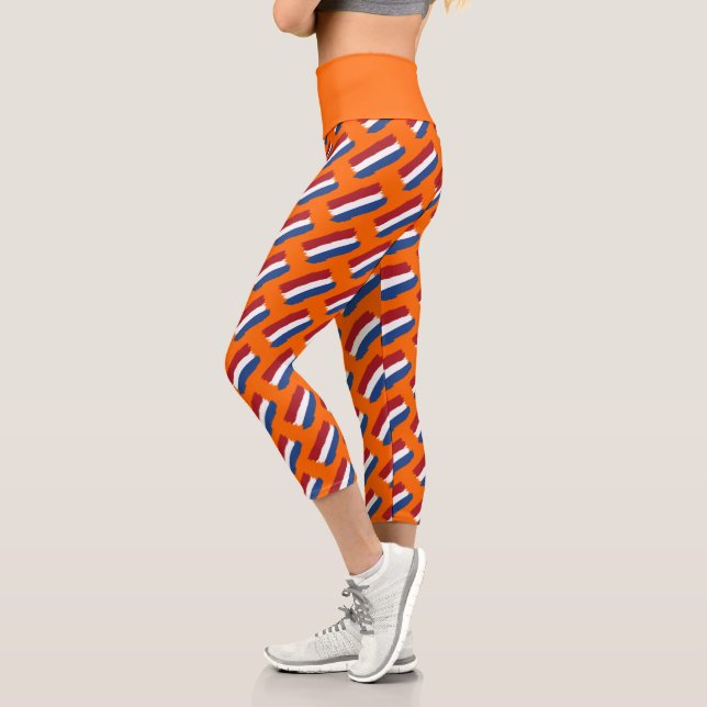 Künstlerisch Red White Blue Abstrakt Dutch Flag-Mu Capri Leggings (Links)