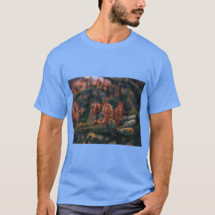 Künstlerische Nadeln – Kreativ, Kühn und Modisch T-Shirt