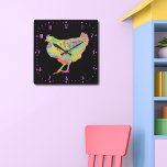 Künstlerische Tanzkultur im Chicken Fantastische B Quadratische Wanduhr<br><div class="desc">Dieses lustige, farbenfrohe psychedelisch sonderbare Tanzhühnchen mit einem lustigen Ausdruck ist ein idealer Weg, der Hühnerdame oder Gentleman in Ihrem Leben Hallo zu sagen. Dieses spöttische, psychedelische Indie-Gemälde einer Henne mit bunten Federdetails wird jeden Tag aufheitern. Das Design ist einfach zu personalisieren, indem man auf die Schaltfläche "Anpassen" klickt und...</div>