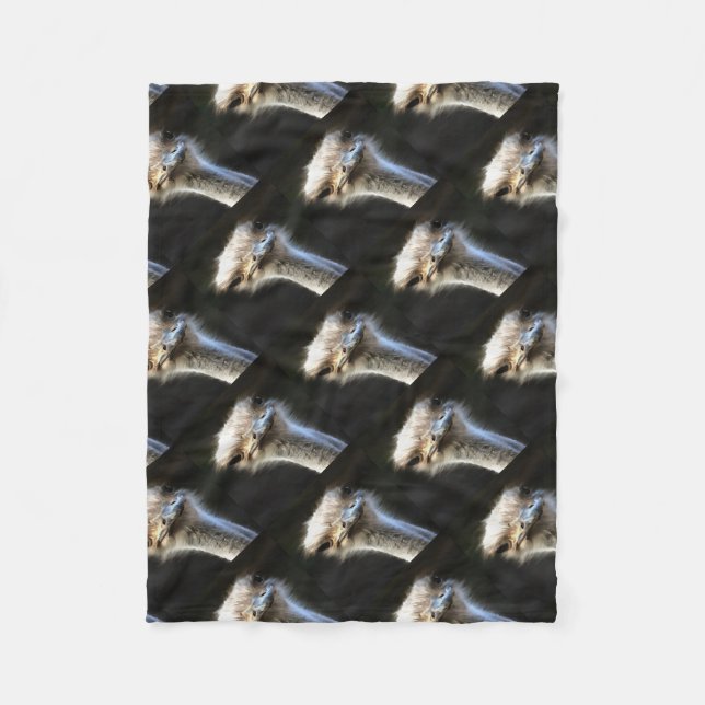 Künstlerisches Straußenportrait mit goofy expressi Fleecedecke (Vorderseite)