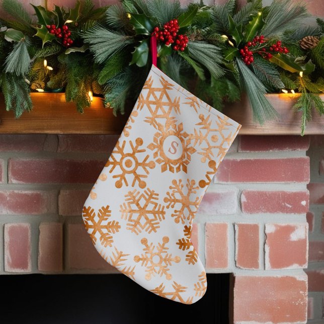 Kupfer Snowflake Monogram Weihnachts-Strumpf Kleiner Weihnachtsstrumpf (Get ready to snuggle up by the fire with this charming snowflake stocking. Just add your initial)