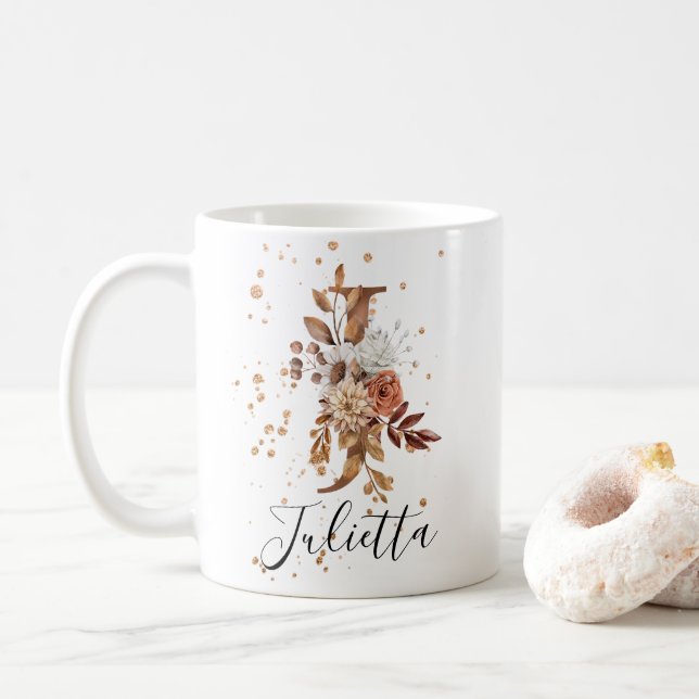 Kupferfloral Letter J Monogram Tasse (Mit Donut)