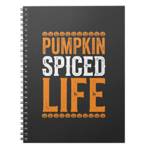 Kürbisgewürztes Leben Halloween-Typografie-Design_ Notizblock