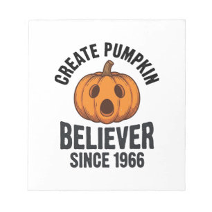 Kürbisgläubiger seit 1966 Vintage-Halloween-Design Notizblock