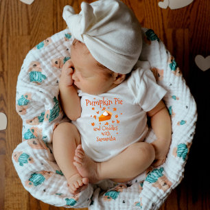 Kürbiskuchen und Kuscheln Baby Strampler