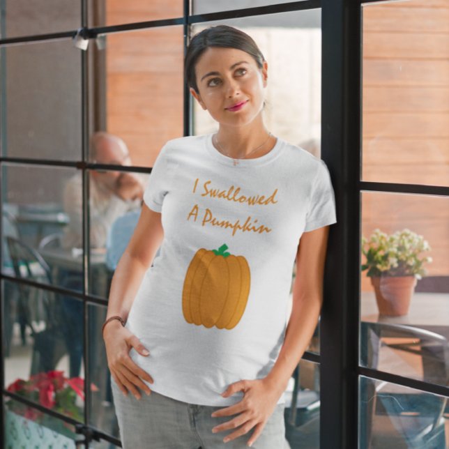 Kürkin-Schwangerschaft T-Shirt (Von Creator hochgeladen)