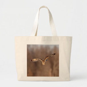 Kurze Eule taucht in Richtung Boden Jumbo Stoffbeutel