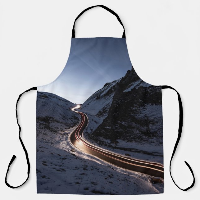 KURZSTRASSE INMITTEN DES SCHNEES ÜBERDECKTER BERG SCHÜRZE (Vorderseite)