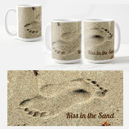 Kuss am Sandstrand Kaffeetasse