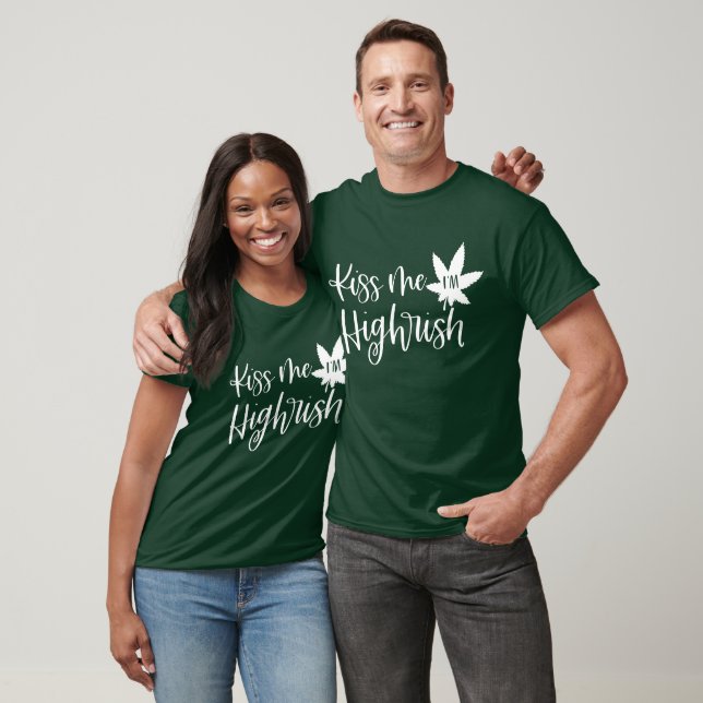 Küss mich, ich bin Highrish | Lustiger Stoner St.  T-Shirt (Unisex)