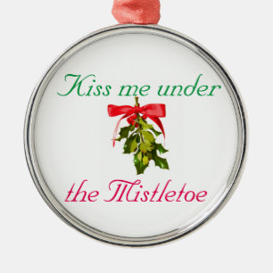 Küss mich unter dem Mistleton Thunder_Cove Ornament Aus Metall