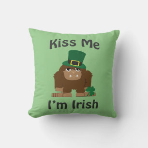 Kuss mir, ich bin irisch Bigfoot Kissen