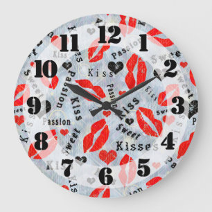 Kuss, rote Lippen. große Uhr