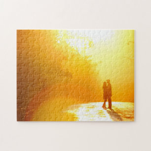 Küssen der Paare im Sonnenlicht Puzzle